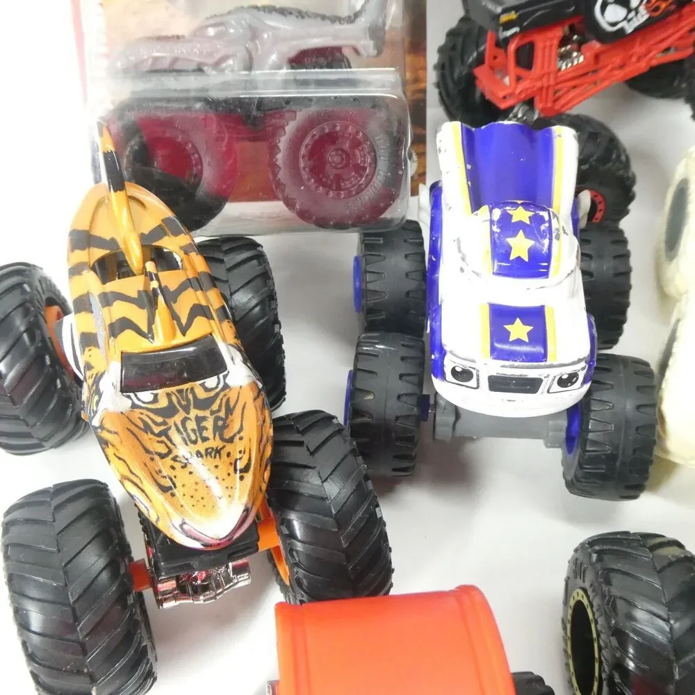 Monster Truck Lot of 7 Diecast Hot Wheels Monster Jam Toys